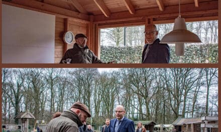Burgemeester Bleker op bezoek bij kinderboerderij ‘De Wesseler’